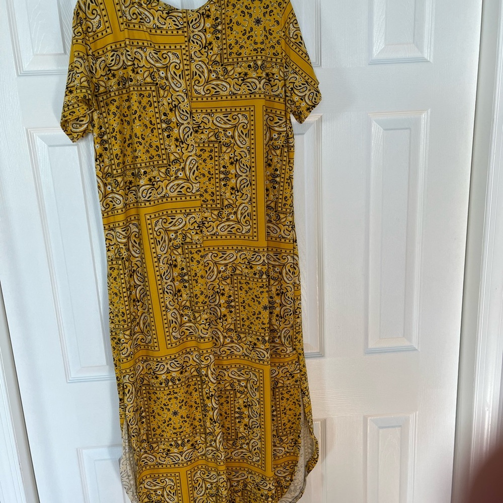 Chic Yellow Patterned Maxi Dress - image 7